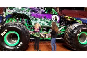 4. How Much Do Monster Truck Drivers Make1