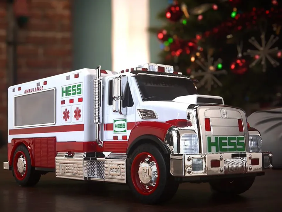 8 Best Valuable Hess Trucks - Is It Worth It